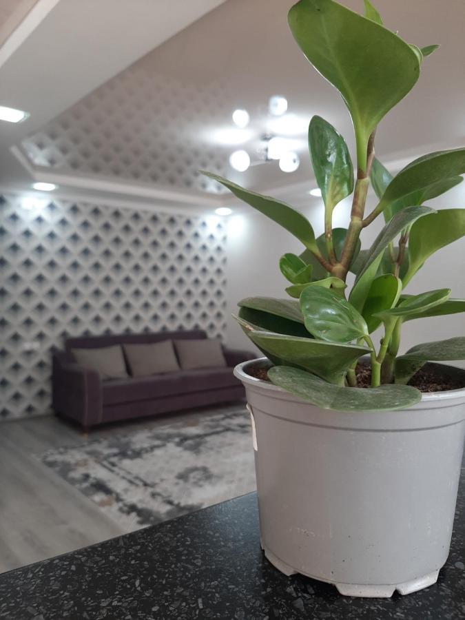 Отличная Двухкомнатная Квартира-Студия 70Кв Uralsk Exterior photo